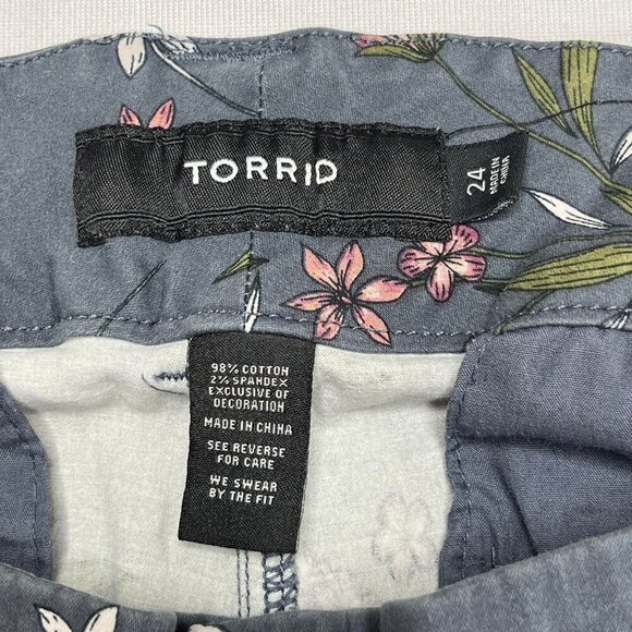 Torrid‎ Floral Print Gray Chino Short Size 24 - Picture 5 of 8